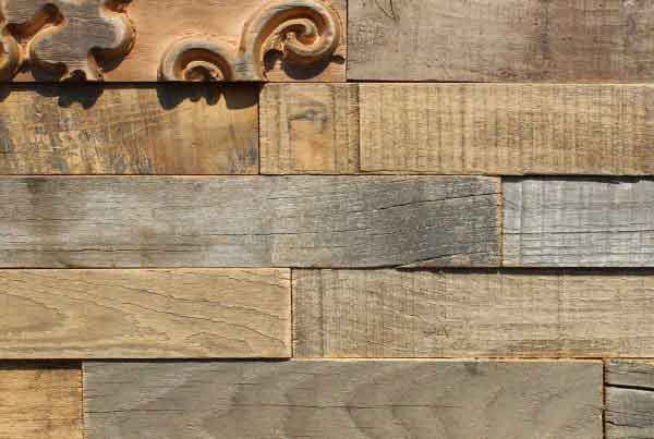 wandpaneele-holz-alte-kastanie-mit-ornamenten-5