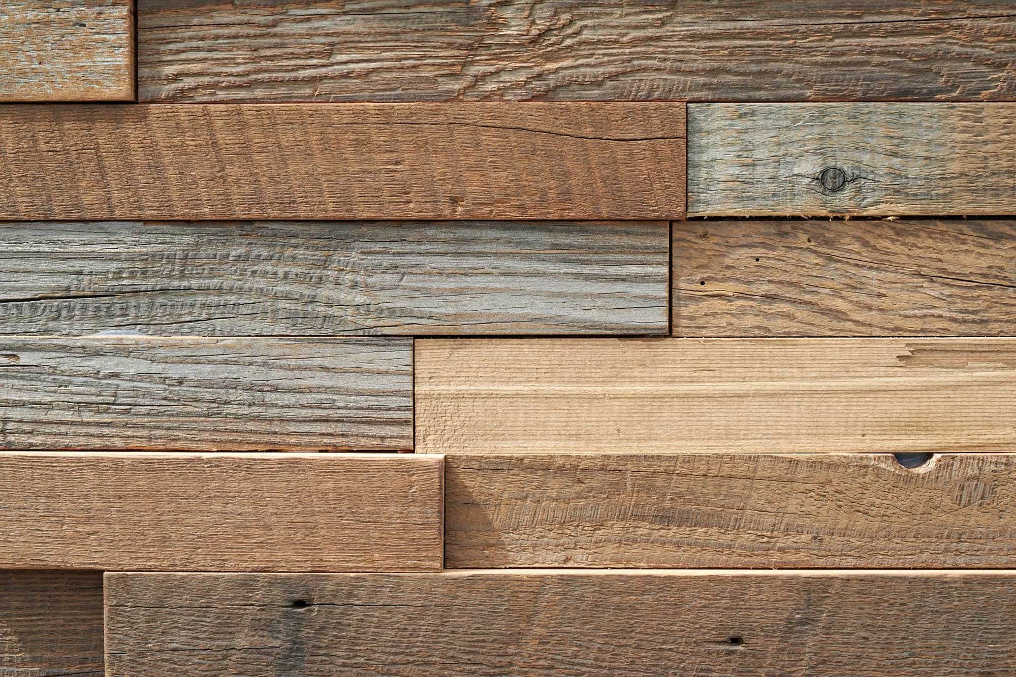 wandpaneele-holz-pechkiefer-recycelt-old-pitch