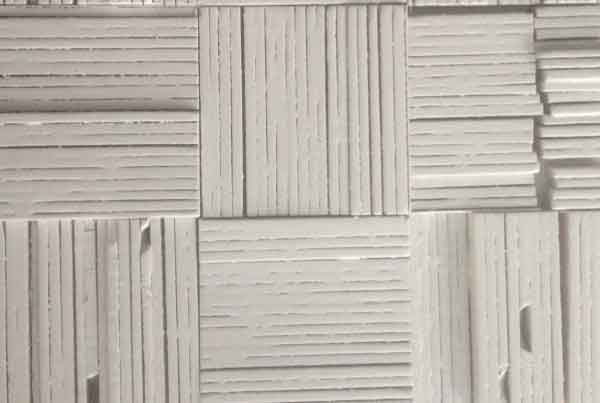 wandpaneele-holz-pine-lackiert-kleinholz-weiss