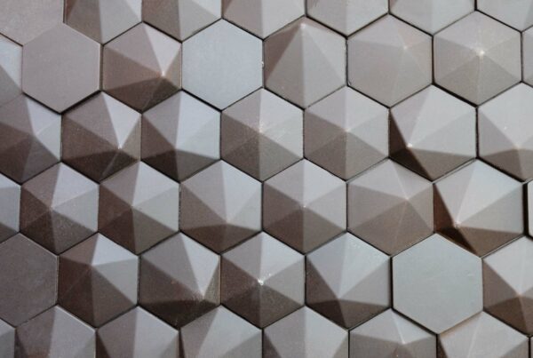 wandpaneele-mix-kaffeesatz-blaetter-hexagon-kaffee-neu