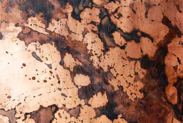 wandpaneele-metall-kupfer-oxidiert-schwarze-patina-kupfer-tupfer