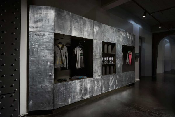 wandgestaltung-hamburger-fitnessstudio-glattgestellt