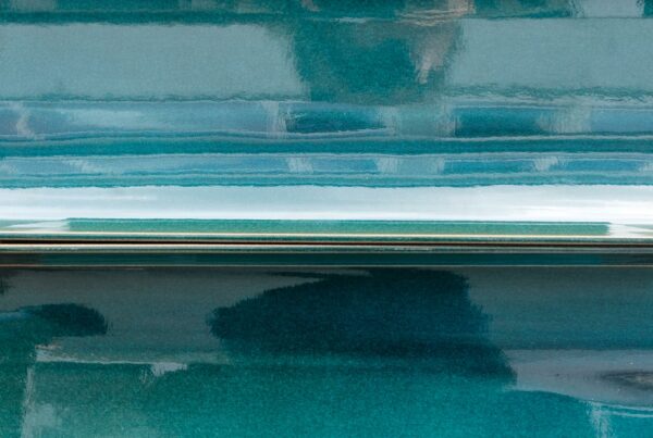 wandpaneele-keramik-wandfliesen-glasiert-blue-voyager