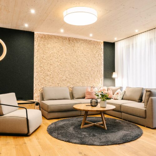 impressionen-wandverkleidung-wellness-hotel-riedlberg-4