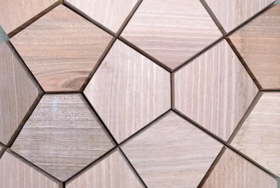 wandpaneele-holz-eiche-lackiert-krasse-schnitzer